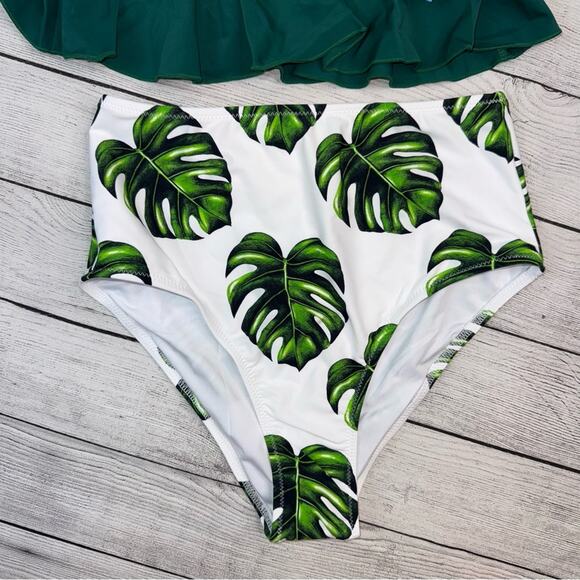 Cupshe NWT Smocked Green Bikini Set with High Waist Leaf Bottoms Size Small - Picture 7 of 11